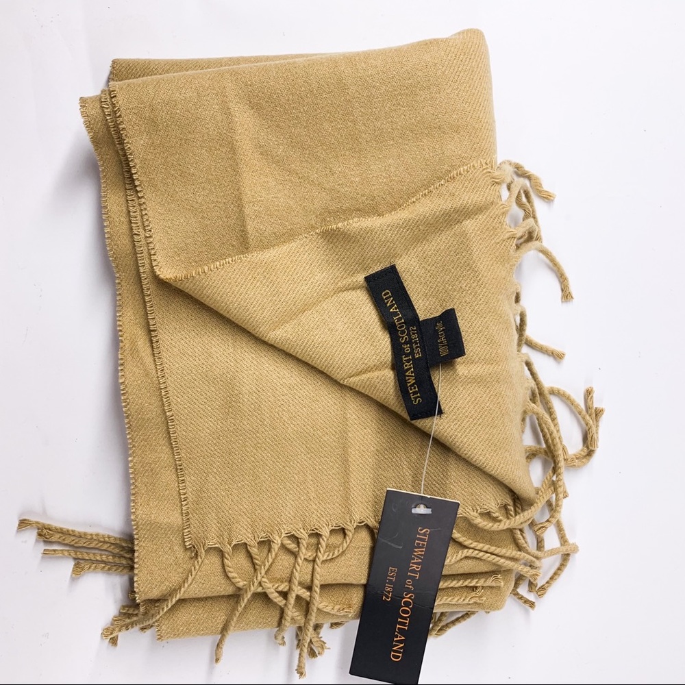 STEWART OF SCOTLAND Scarf Wrap